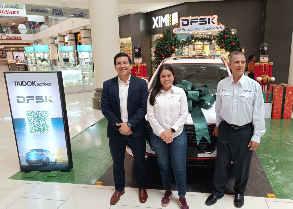 Metrocentro cierra su campaña navideña con el sorteo de un espectacular automóvil Glory 500