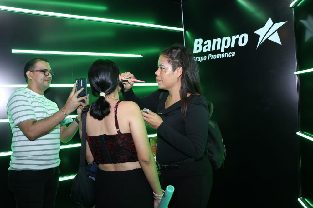 Banpro presente en evento musical de Yandel Sinfónico