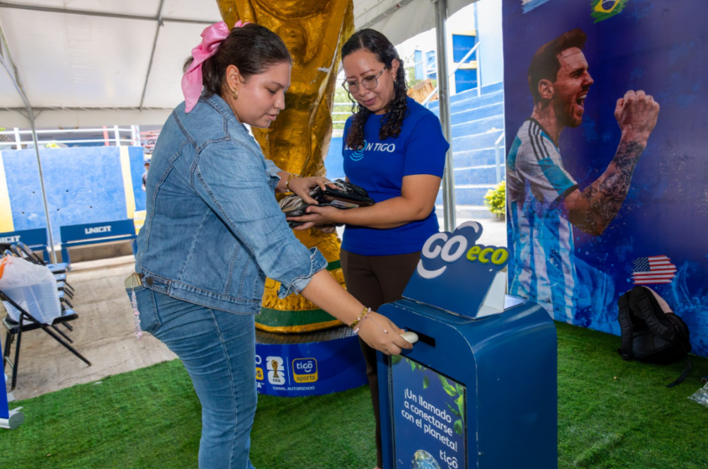 Universitarios se suman a jornada de reciclaje electrónico impulsada por Tigo