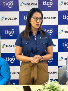 Tigo Nicaragua y Holcim impulsan el periodismo ambiental y la Inteligencia Artificial en el Workshop de Sostenibilidad