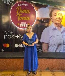 Celebra con asados Doña Tania su 29 aniversario
